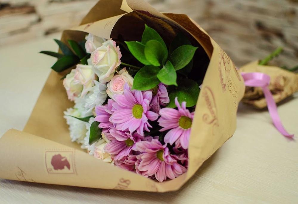 Букет цветов из: Розы и Хризантемы в Куликовых Копанях