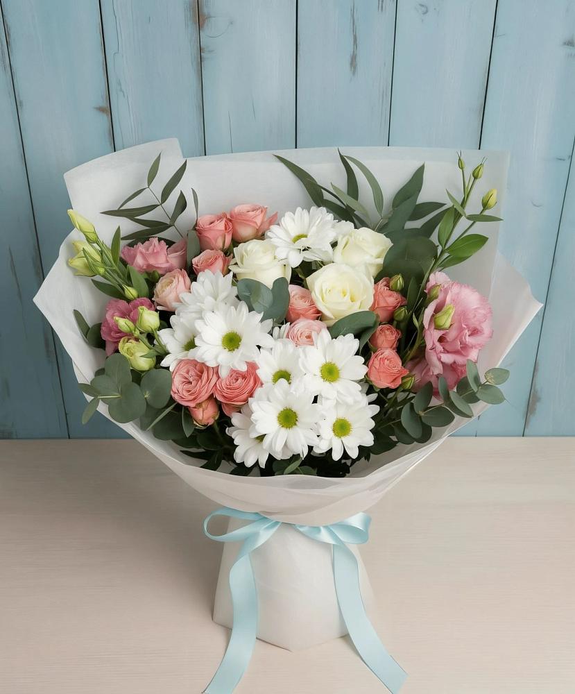 Букет цветов из: Розы, Лизиантусы и Хризантемы в Куликовых Копанях