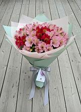 Букет цветов из:  Альстромерии в Куликовых Копанях