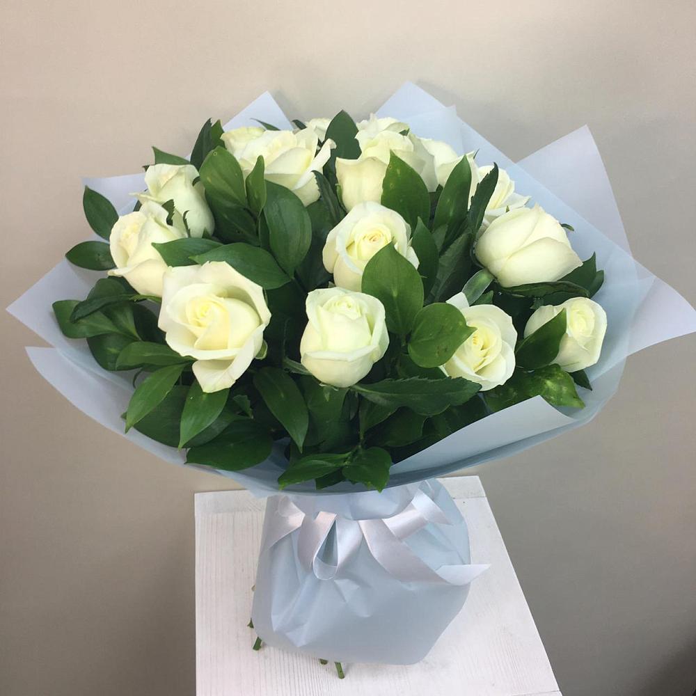 Букет 15 Белых роз Проуд в Куликовых Копанях