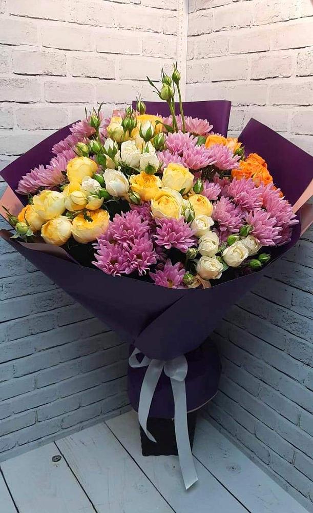 Букет цветов из: Хризантемы и Розы в Куликовых Копанях