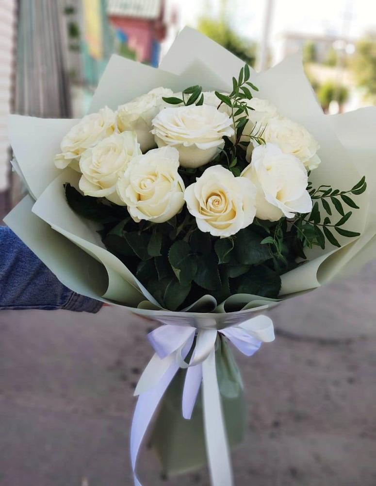 Букет Белые розы Проуд в Куликовых Копанях