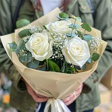 Букет цветов из:  Розы в Куликовых Копанях