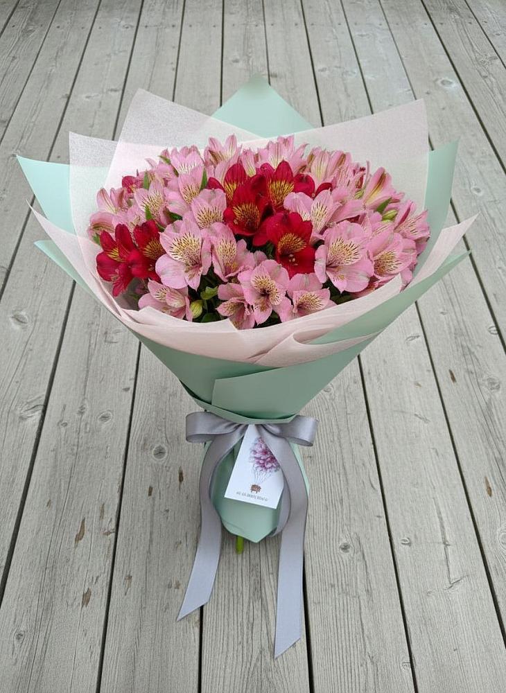 Букет цветов из: Альстромерии в Куликовых Копанях