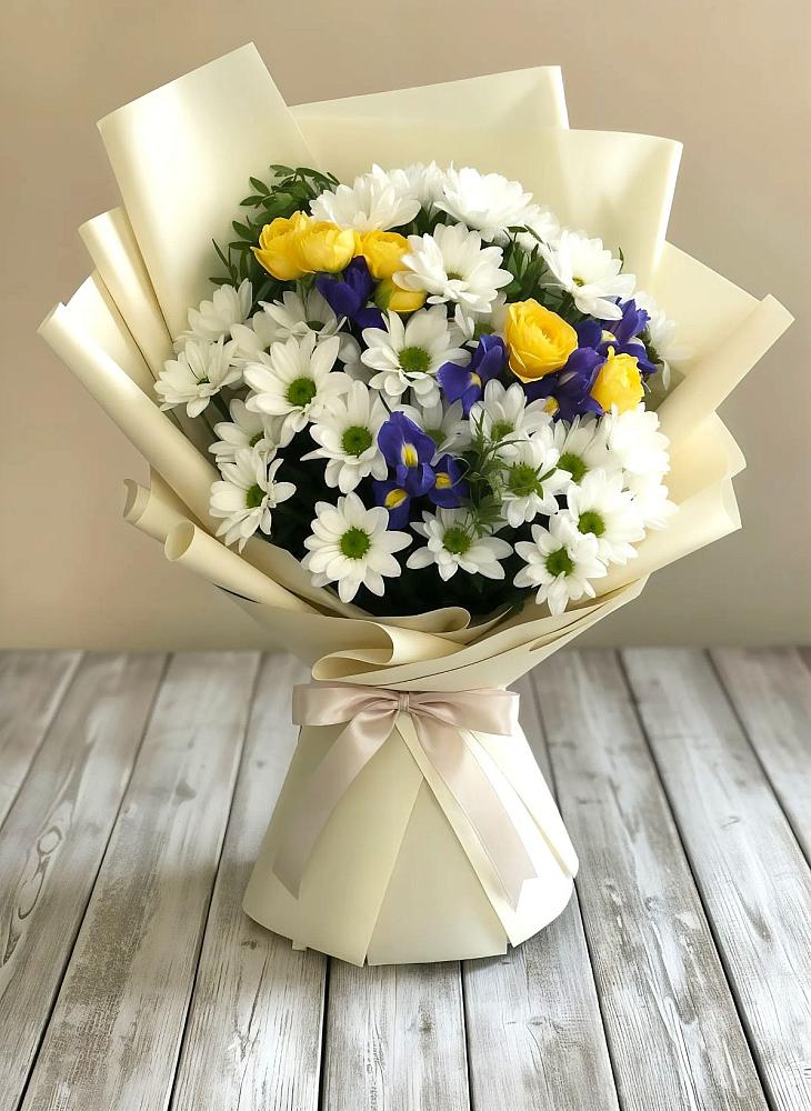 Букет цветов из: Ирисы, Хризантемы и Розы в Куликовых Копанях