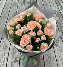 Букет цветов из:  Розы в Куликовых Копанях