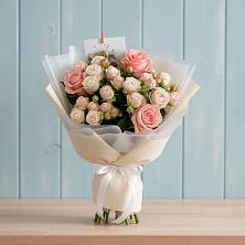 Букет цветов из:  Розы в Куликовых Копанях